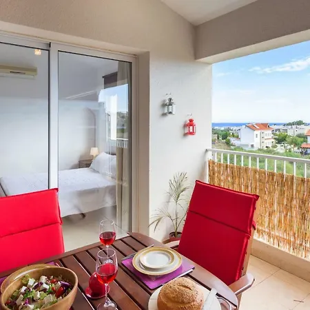 Avlida 2 Bedroom Paralimni